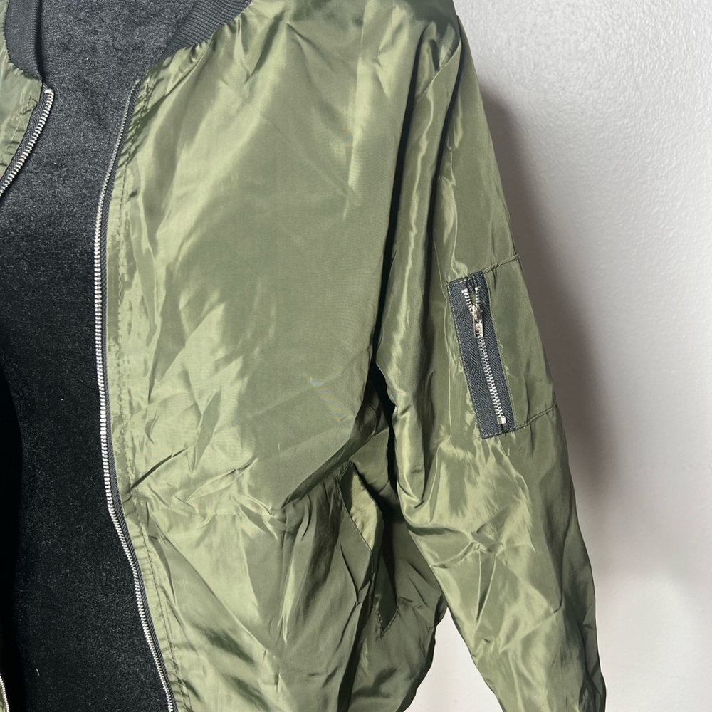 Jacket - Picture 2 of 4